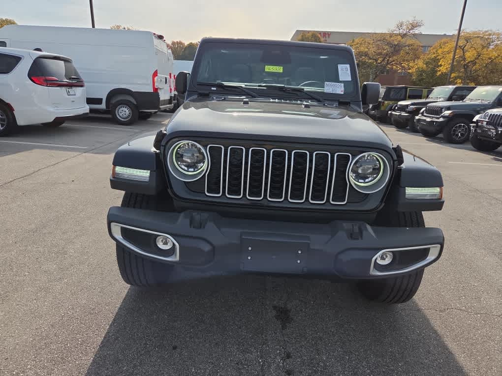 2026 Jeep Wrangler 4-Door Sahara 4x4