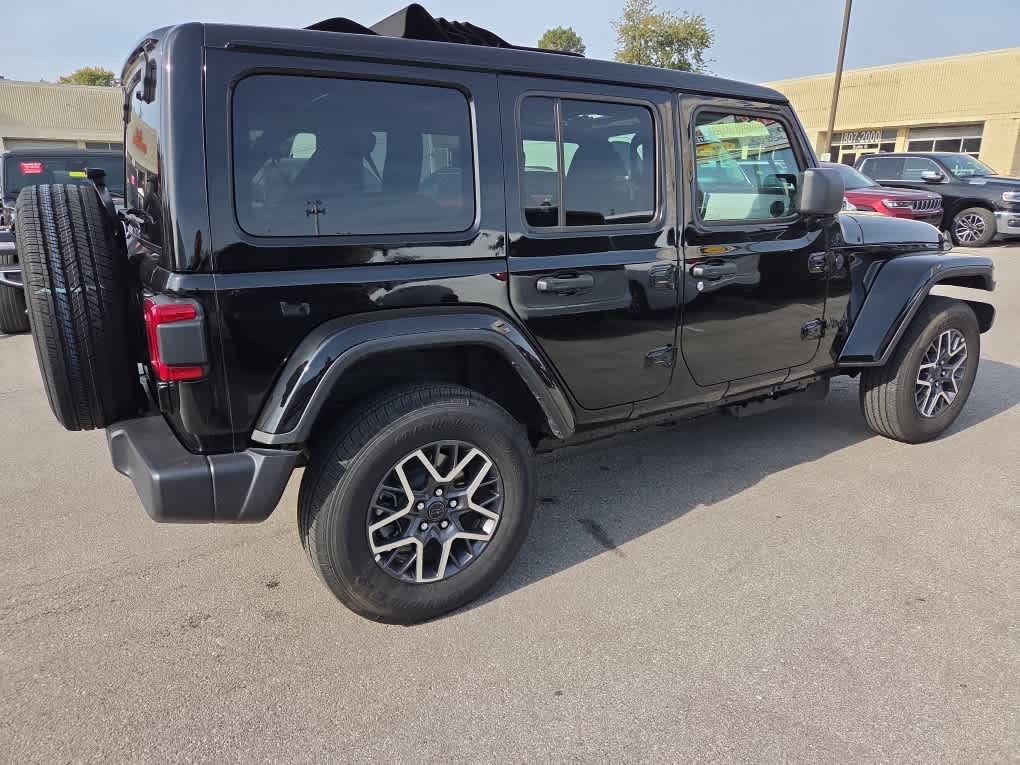2026 Jeep Wrangler 4-Door Sahara 4x4