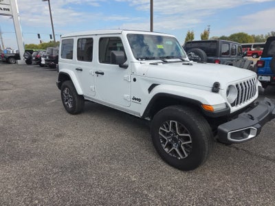 2026 Jeep Wrangler 4-Door Sahara 4x4