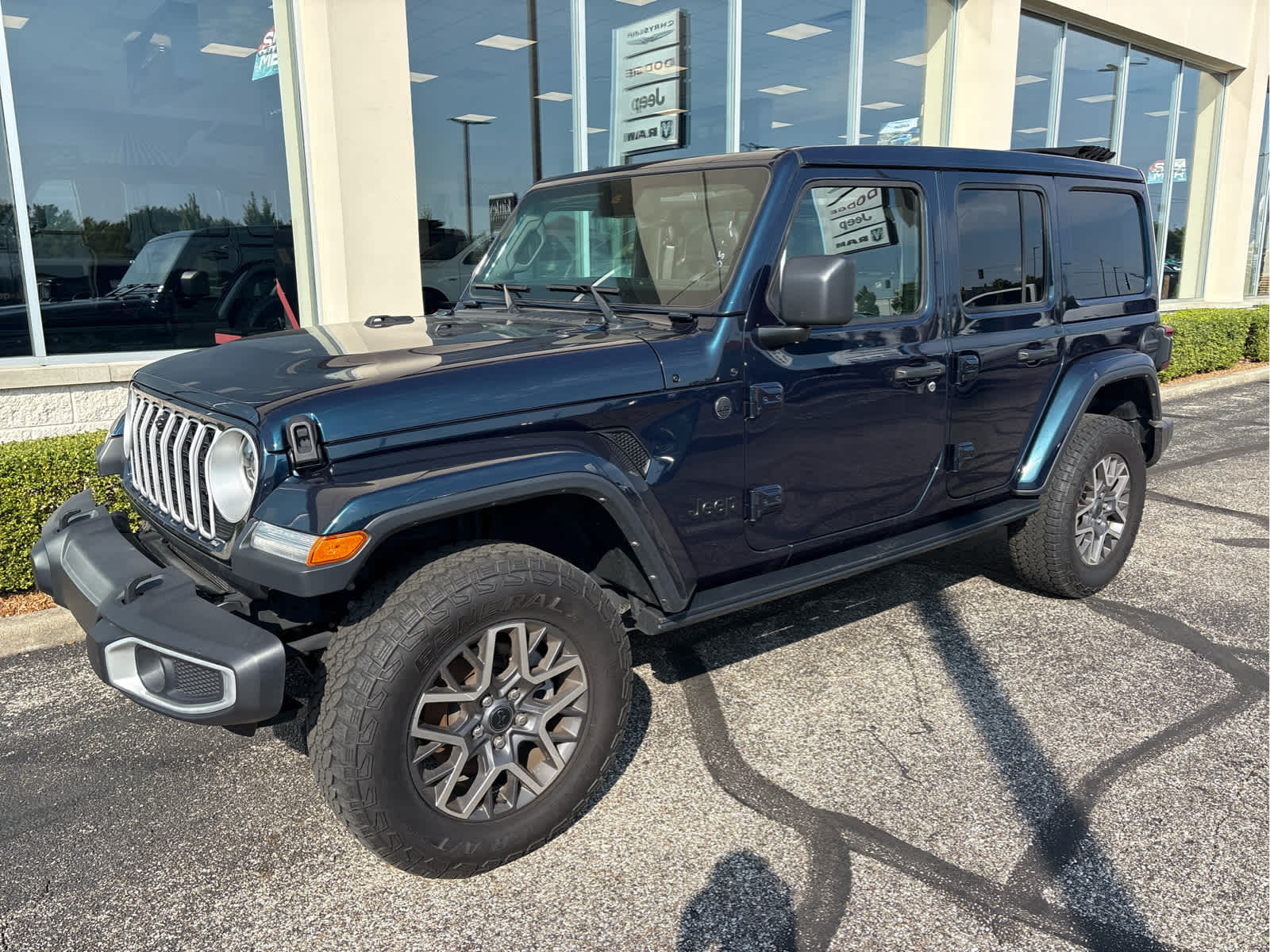 2025 Jeep Wrangler 4-Door Sahara 4x4