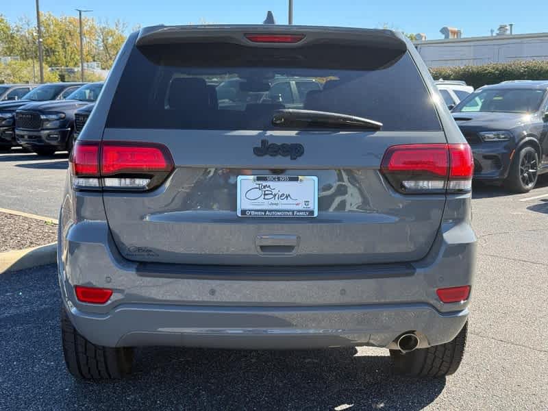 2022 Jeep Grand Cherokee Laredo X 4x2