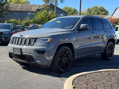 2022 Jeep Grand Cherokee Laredo X 4x2