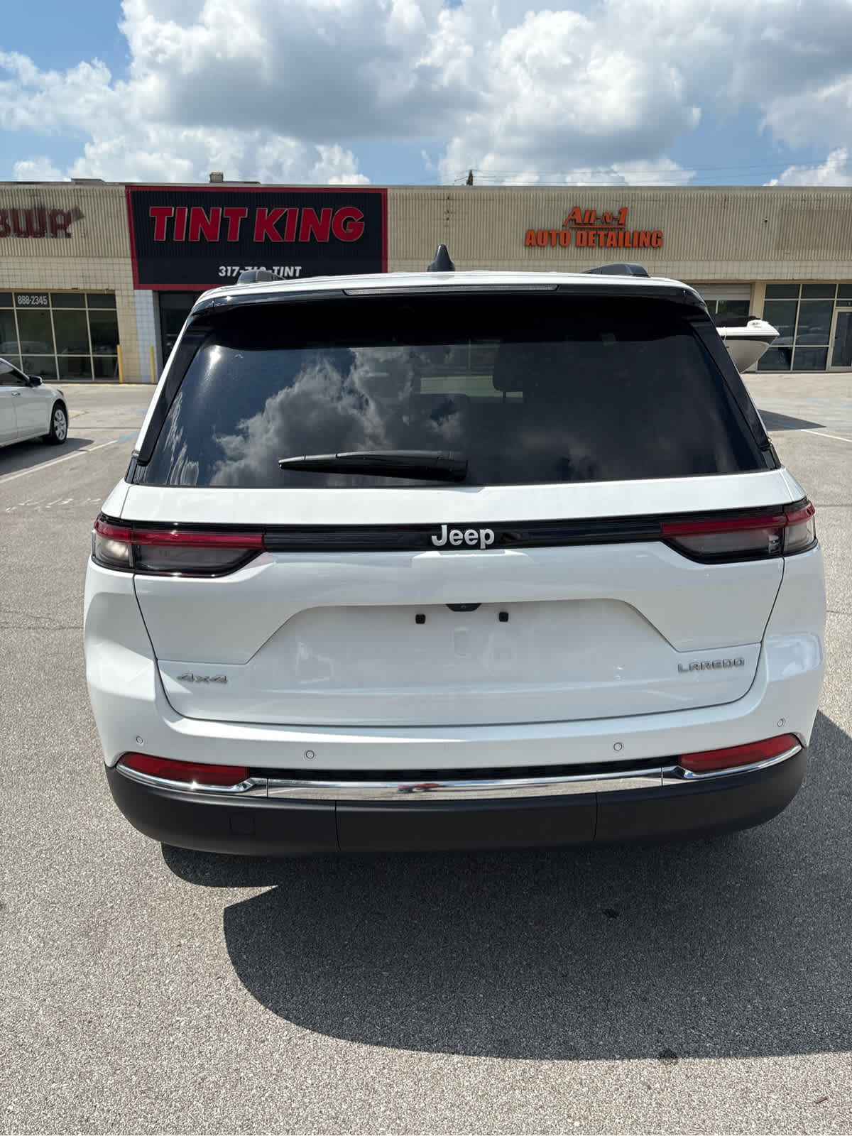 2025 Jeep Grand Cherokee Laredo 4x4