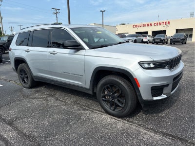 2023 Jeep Grand Cherokee L Laredo 4x4