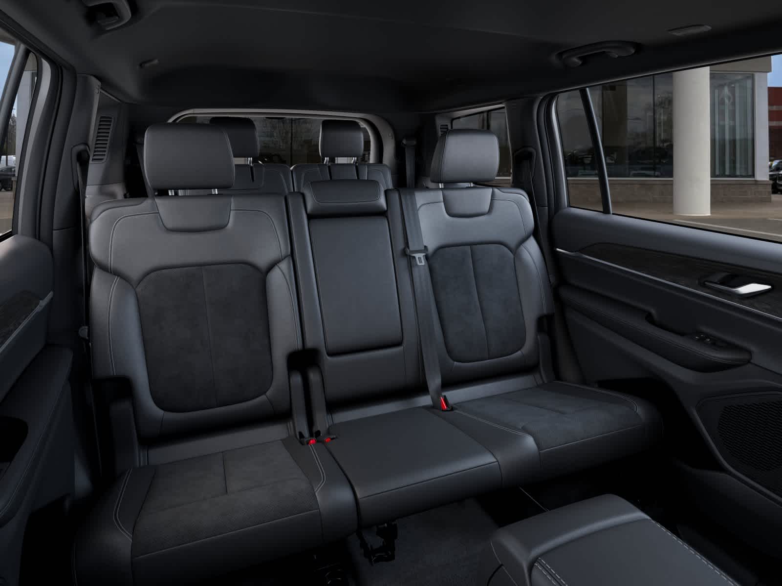 2026 Jeep Grand Cherokee L Laredo Altitude