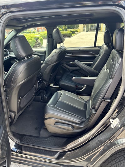 2025 Jeep Grand Cherokee L Limited 4x4