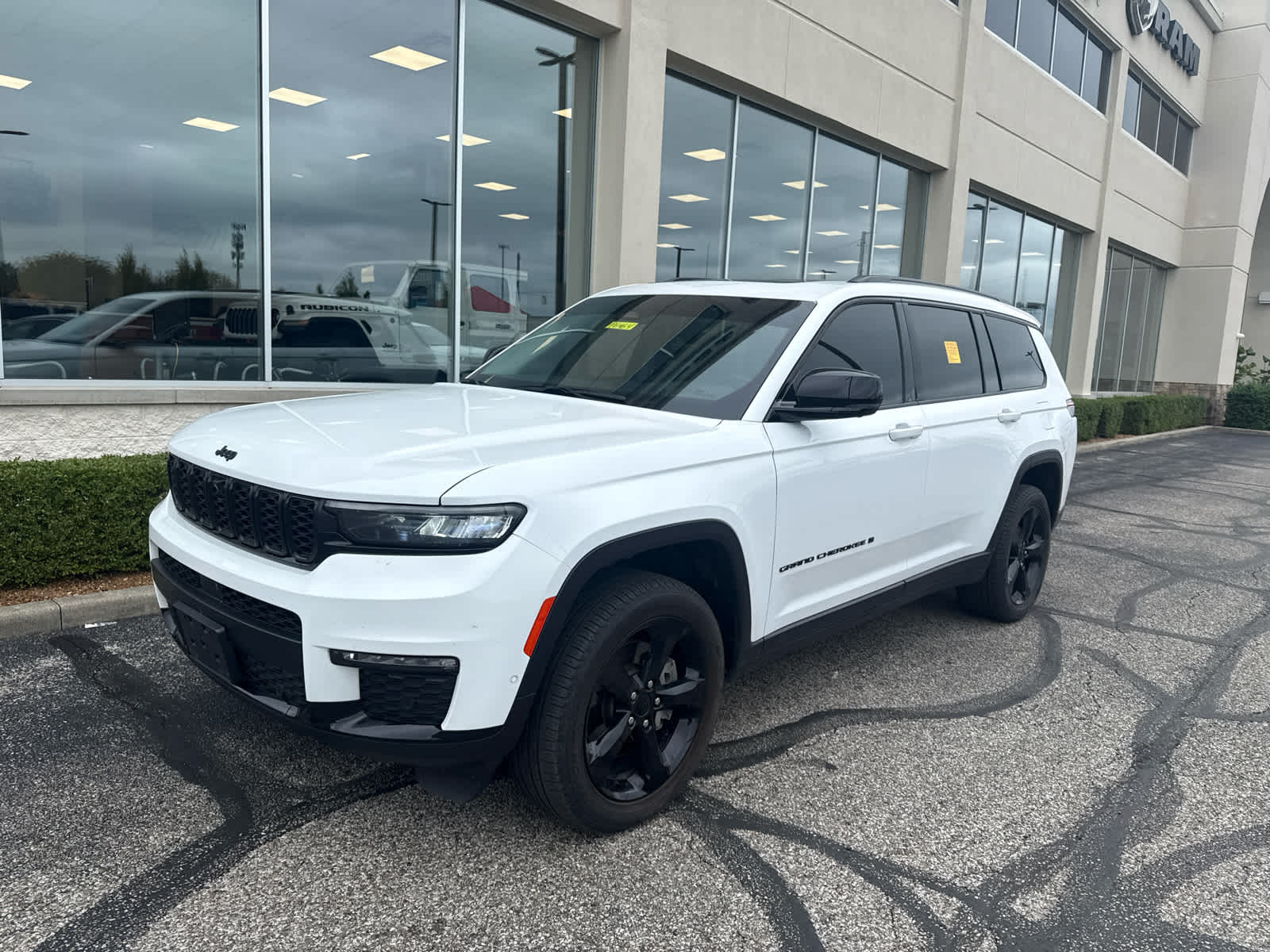 2023 Jeep Grand Cherokee L Limited 4x4