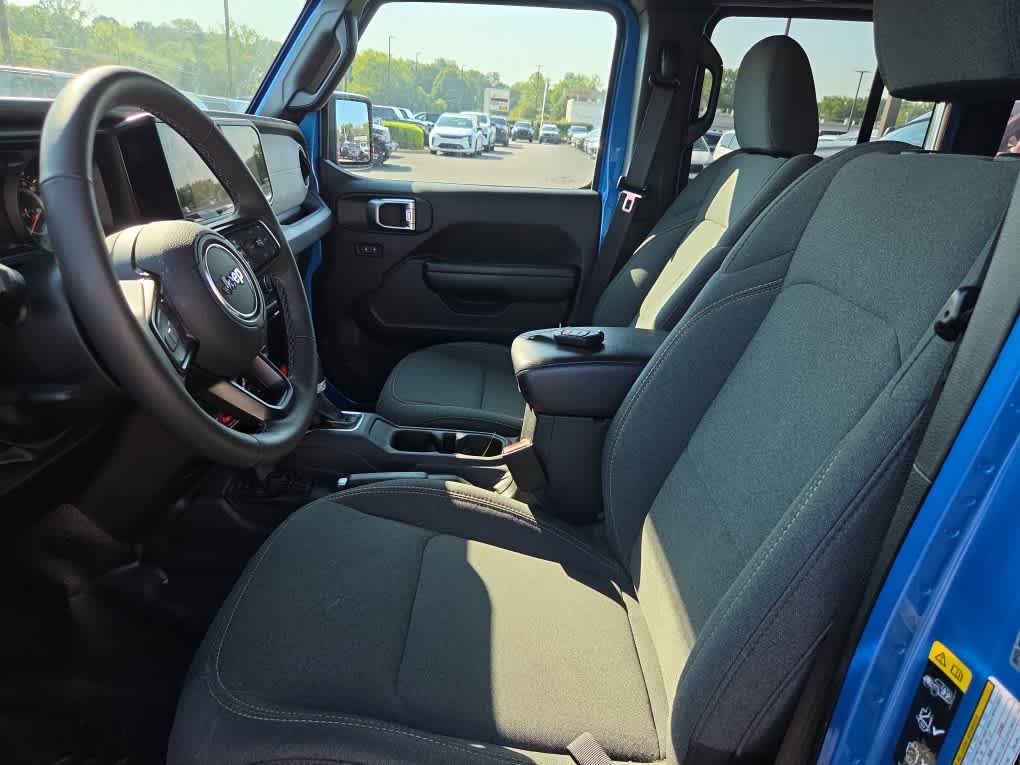 2025 Jeep Wrangler 4-Door Willys 4x4