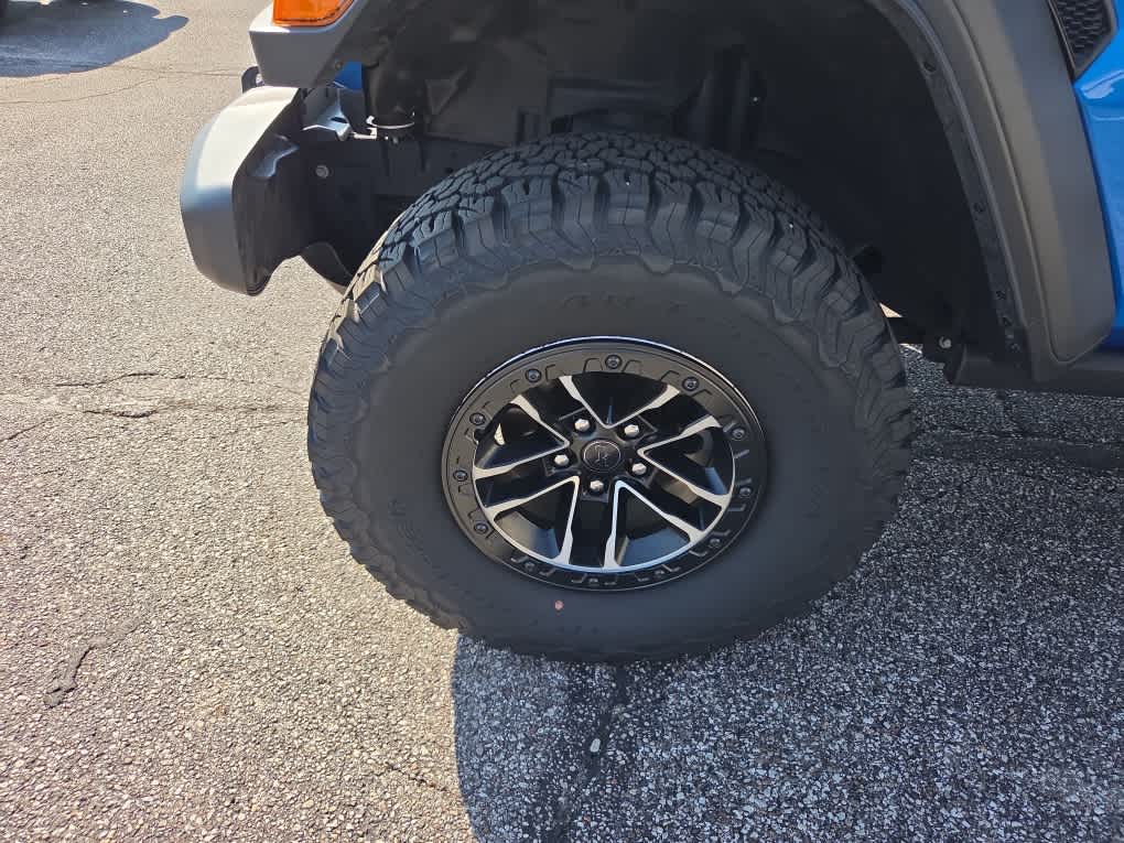 2025 Jeep Wrangler 4-Door Willys 4x4