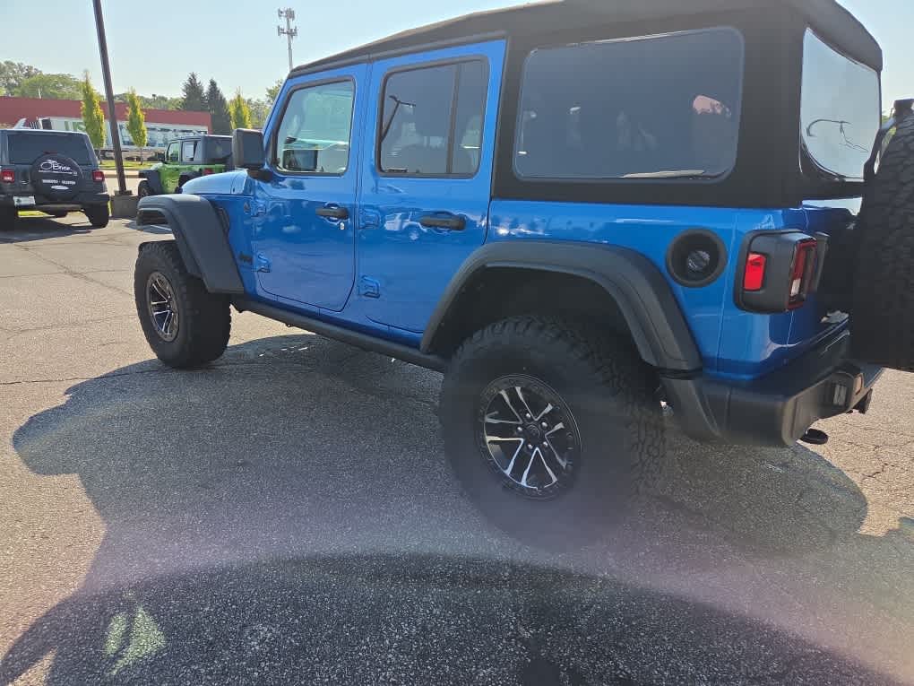 2025 Jeep Wrangler 4-Door Willys 4x4