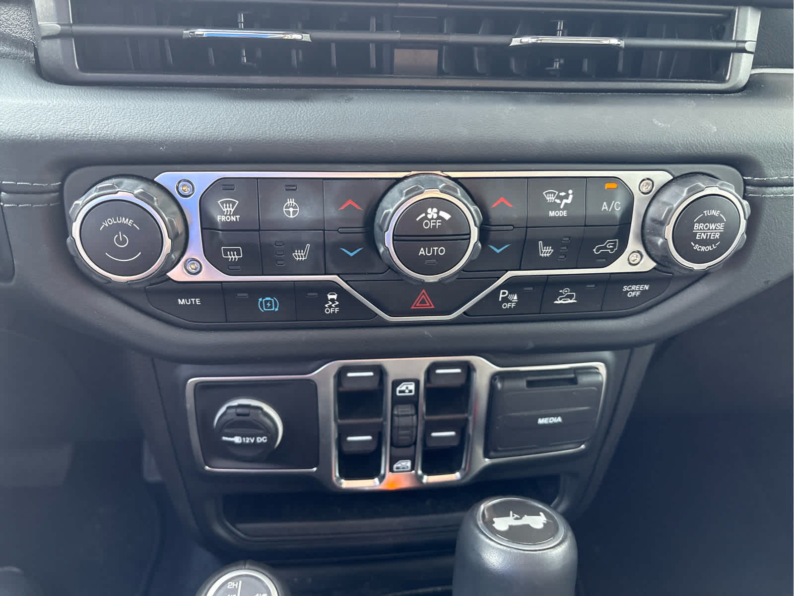 2024 Jeep Wrangler 4xe Sahara 4xe