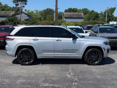 2023 Jeep Grand Cherokee 30th Anniversary