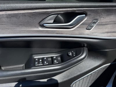 2023 Jeep Grand Cherokee 30th Anniversary