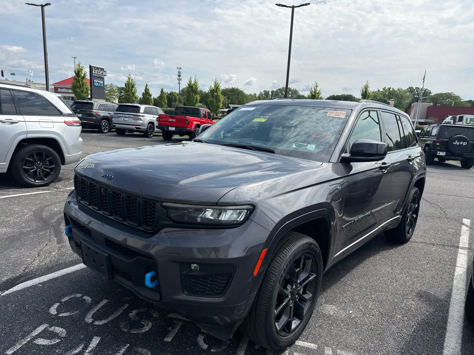 2024 Jeep Grand Cherokee Anniversary Edition