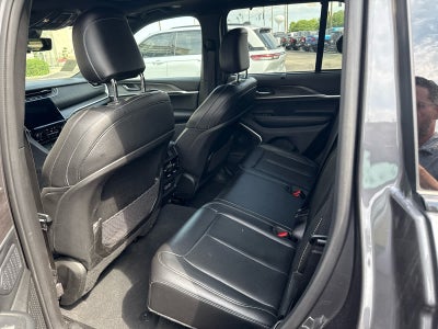 2024 Jeep Grand Cherokee Anniversary Edition