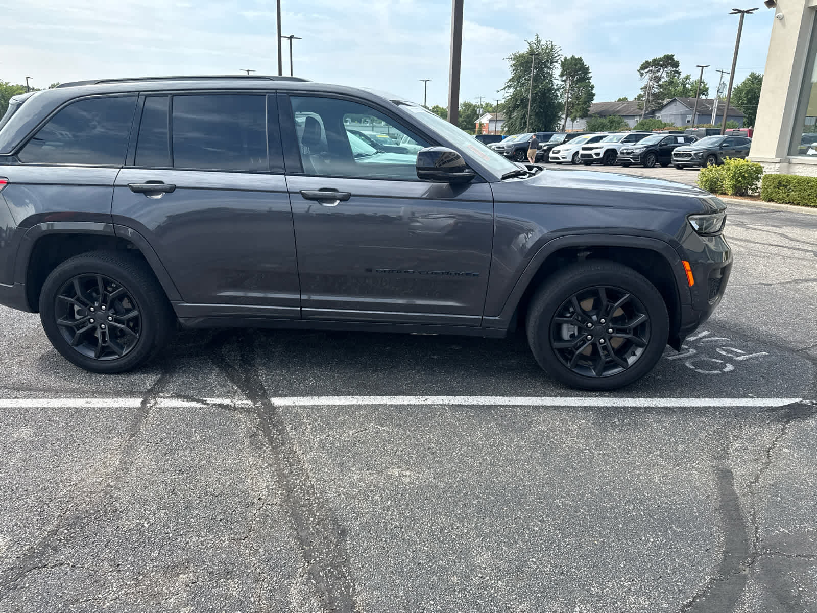2024 Jeep Grand Cherokee Anniversary Edition