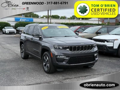 2023 Jeep Grand Cherokee Base