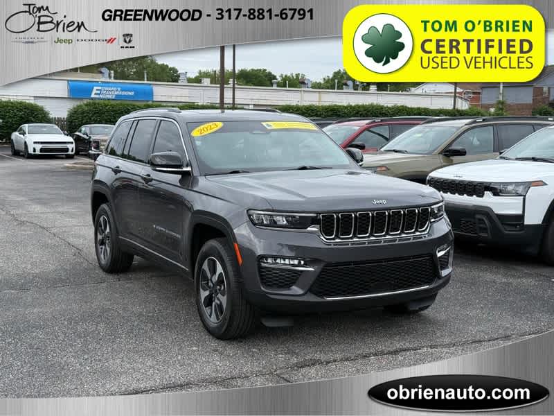 2023 Jeep Grand Cherokee Base