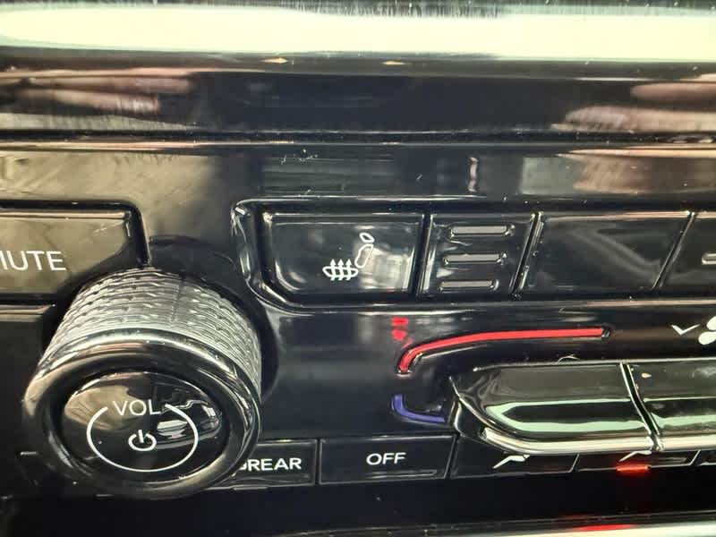 2023 Jeep Grand Cherokee Base