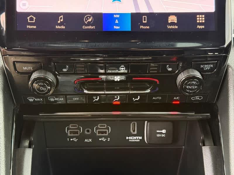 2023 Jeep Grand Cherokee Base