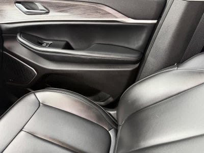 2023 Jeep Grand Cherokee Base