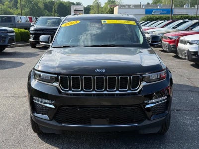 2023 Jeep Grand Cherokee Base