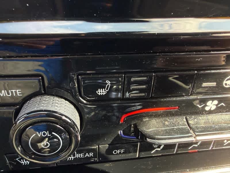 2023 Jeep Grand Cherokee Base
