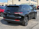 2023 Jeep Grand Cherokee Base