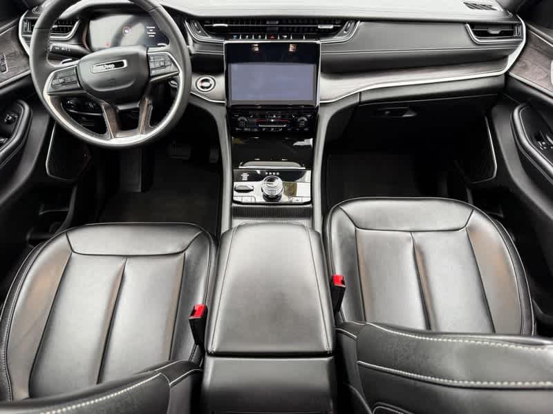 2024 Jeep Grand Cherokee Base