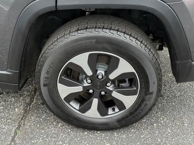 2024 Jeep Grand Cherokee Base
