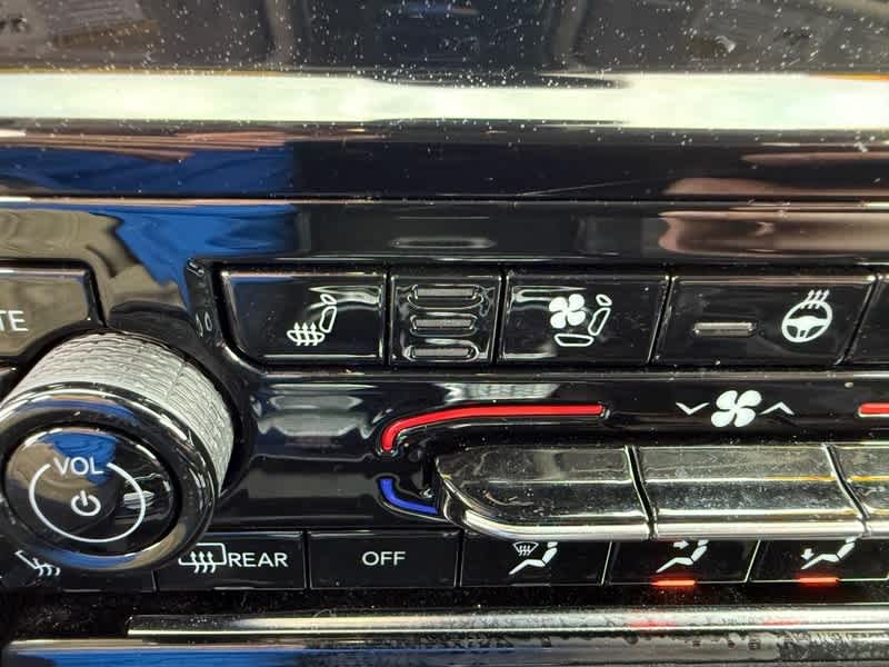 2024 Jeep Grand Cherokee Base