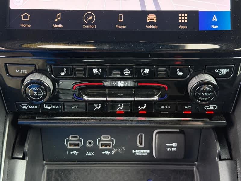 2024 Jeep Grand Cherokee Base