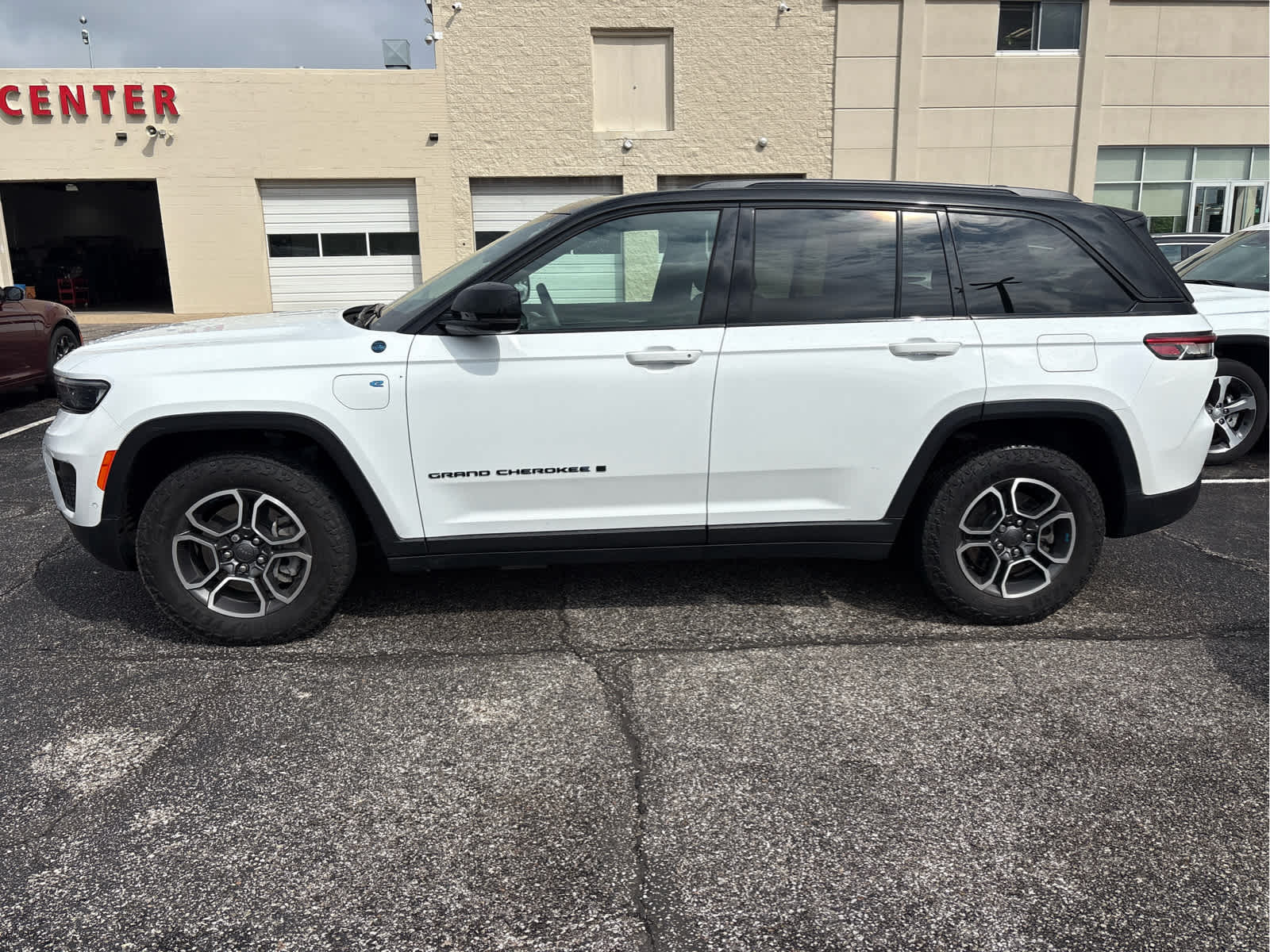 2023 Jeep Grand Cherokee Trailhawk