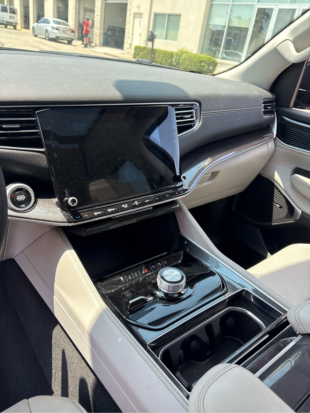 2024 Jeep Wagoneer L Base