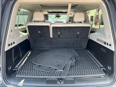 2024 Jeep Wagoneer L Base