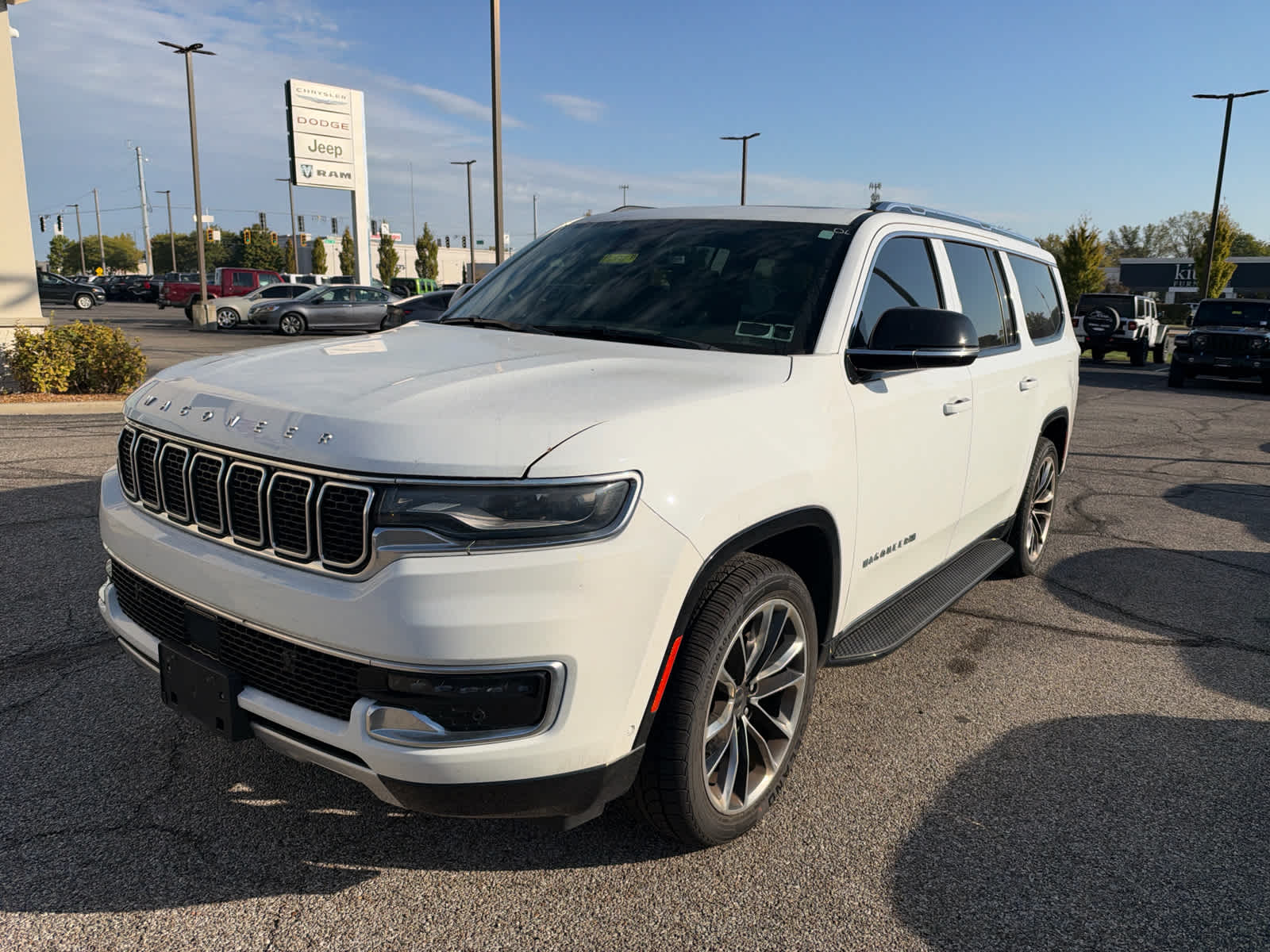 2023 Jeep Wagoneer L Series II 4x4