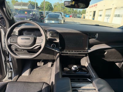 2023 Jeep Wagoneer L Series II 4x4