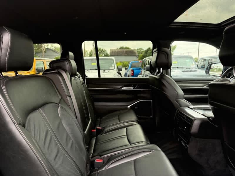 2023 Jeep Wagoneer L Series II 4x4