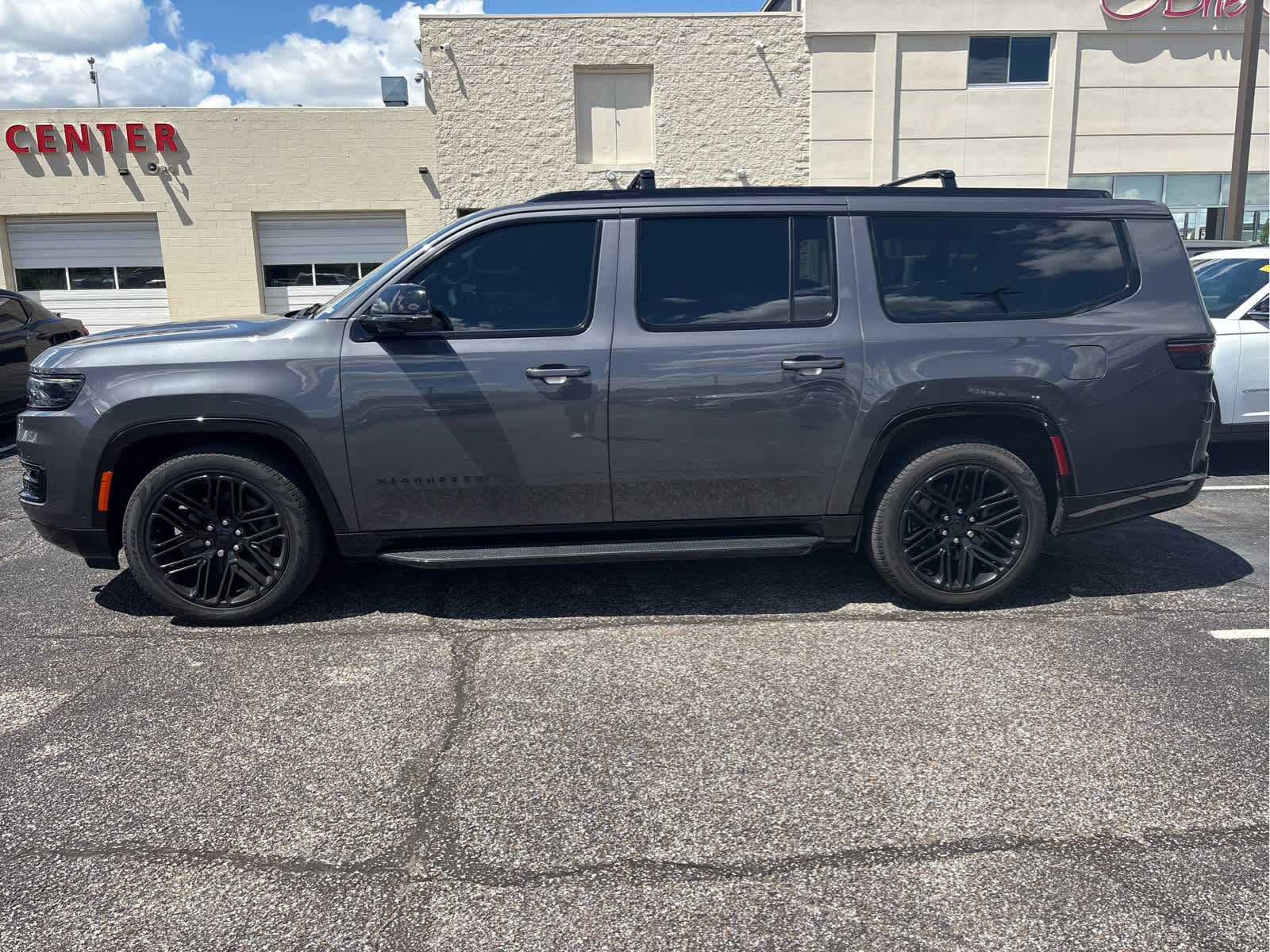 2023 Jeep Wagoneer L Series II Carbide