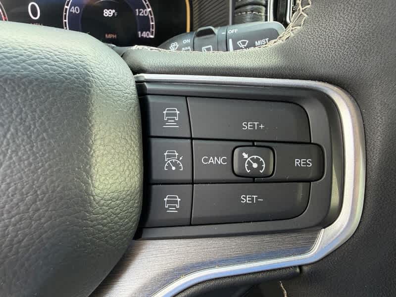 2025 Jeep Wagoneer L Series II Carbide