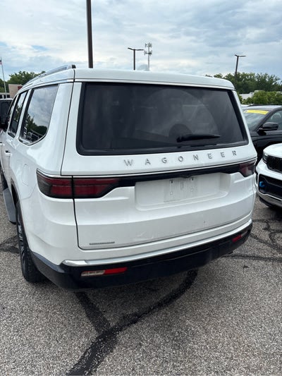 2023 Jeep Wagoneer Base