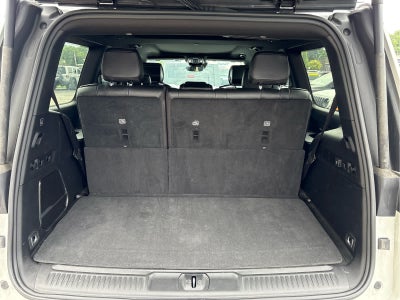 2023 Jeep Wagoneer Base
