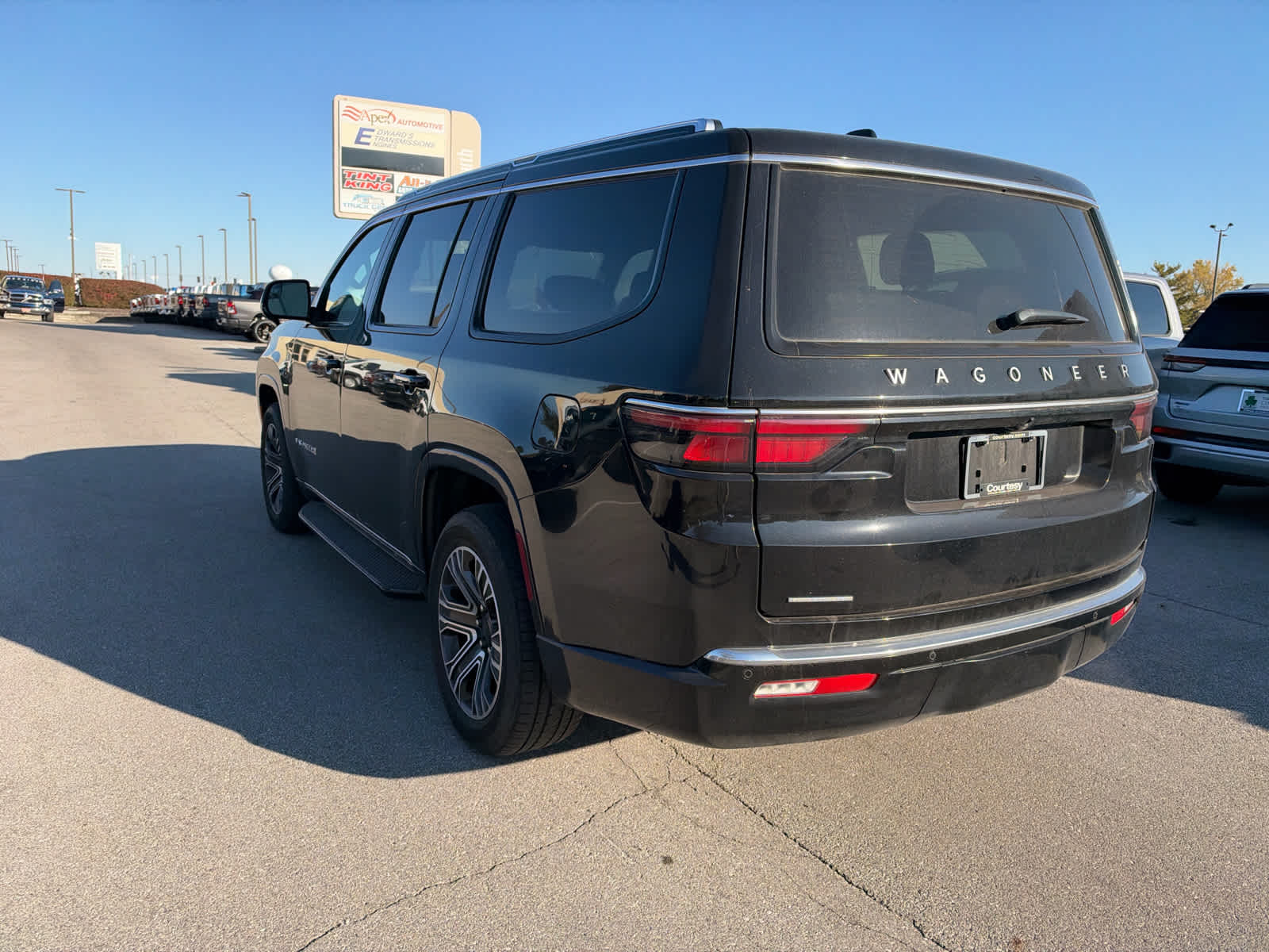 2023 Jeep Wagoneer Series I 4x4