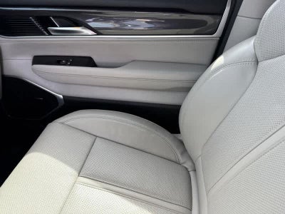 2024 Jeep Wagoneer Base