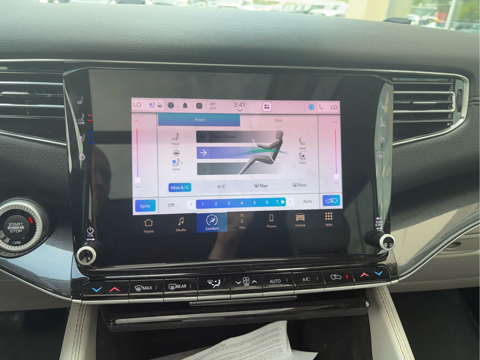 2023 Jeep Wagoneer Base