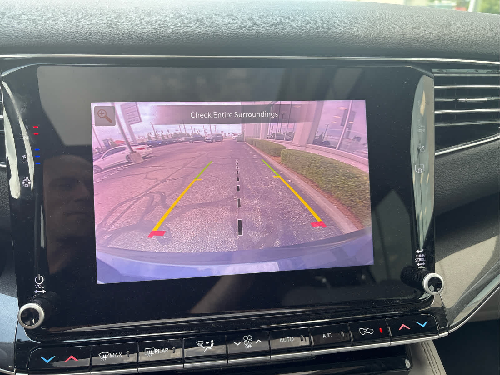 2023 Jeep Wagoneer Base