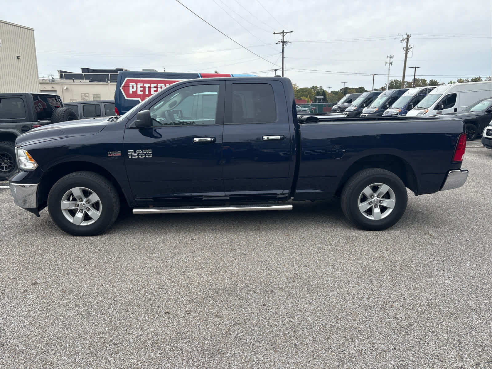 2017 RAM 1500 SLT Quad Cab 4x4 6'4' Box