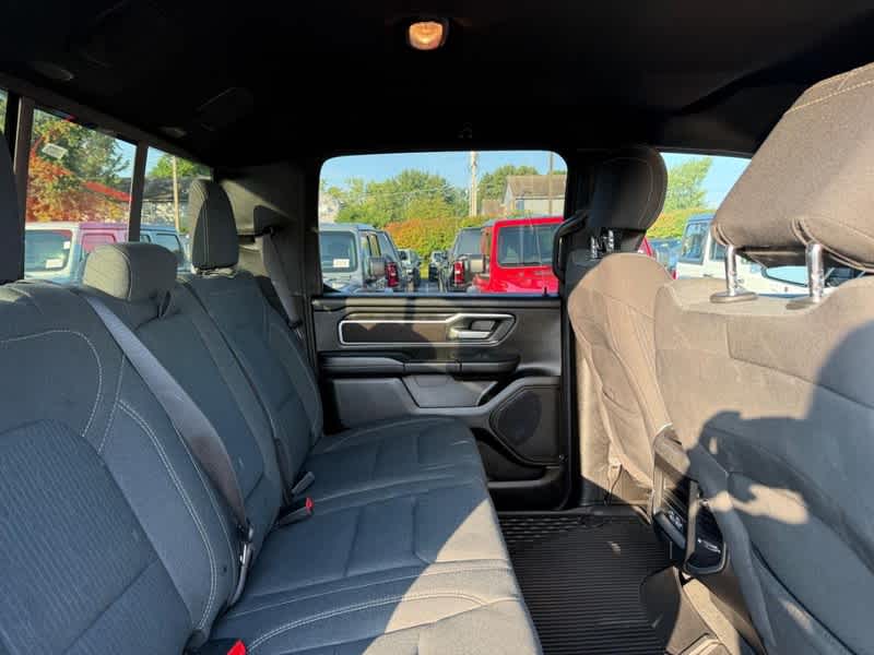 2024 RAM 1500 Big Horn Crew Cab 4x4 5'7' Box