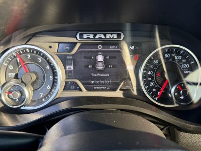 2024 RAM 1500 Big Horn Crew Cab 4x4 5'7' Box