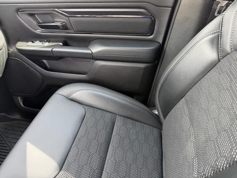 2024 RAM 1500 Big Horn Crew Cab 4x4 5'7' Box